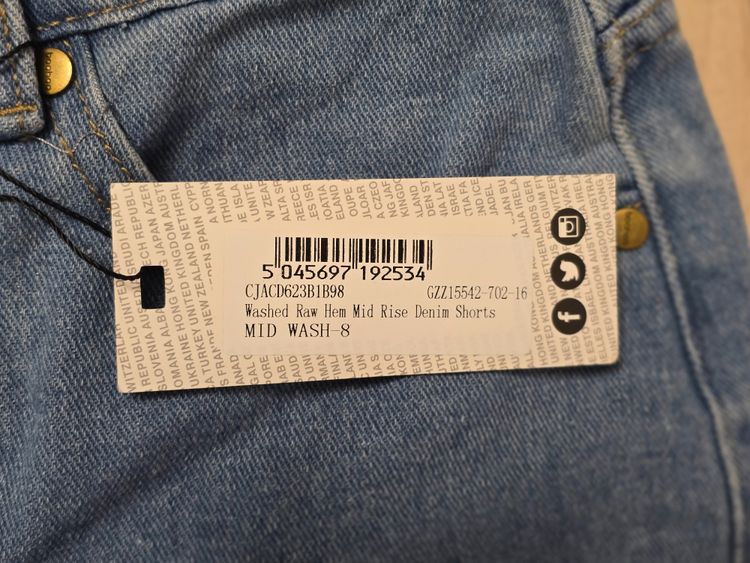 Boohoo Blue Washed Raw Hem Mid Rise Denim Shorts image 3