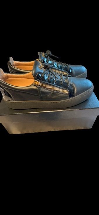 Immagine di Giuseppe Zanotti Black Leather Sneakers 4