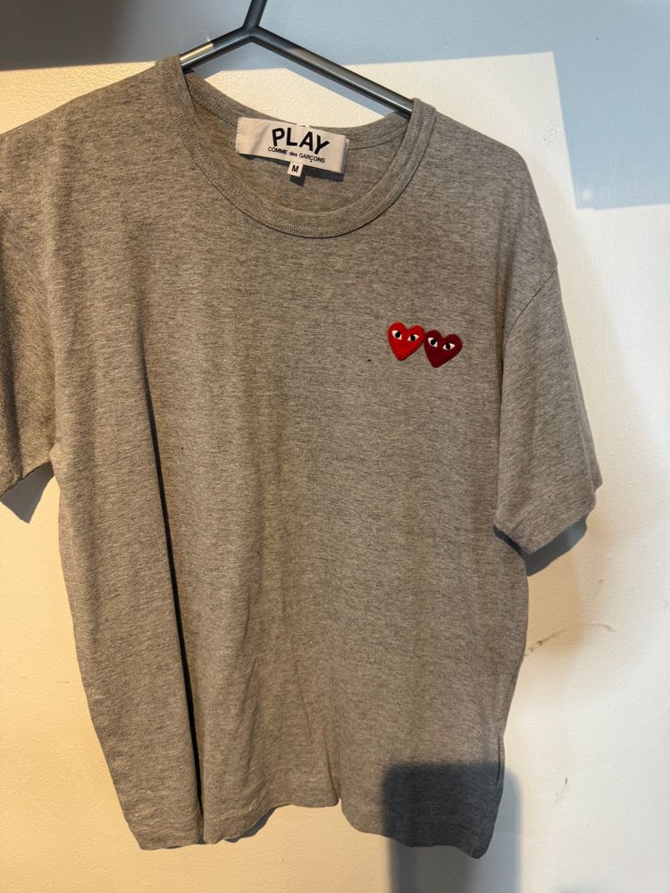 Comme Des Garçons Play Grey T-Shirt With Heart Logos