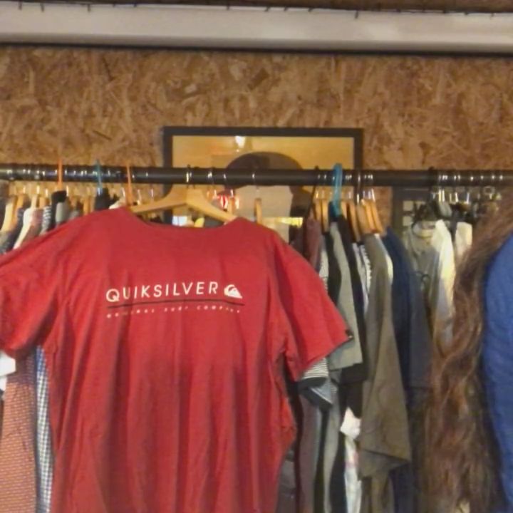 Quiksilver Quiksilver red t-shirt size XL VGC product image