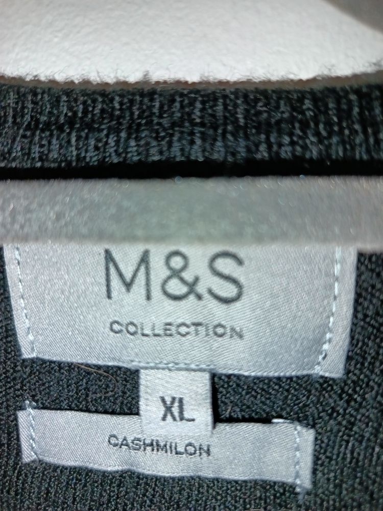 Immagine di M&S Collection Black V-Neck Sweater 2