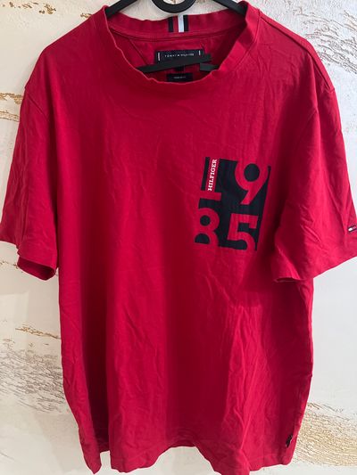 Tommy Hilfiger Red T-Shirt