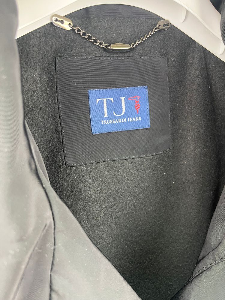 Trussardi Jeans black jacket with detachable sleeves 4