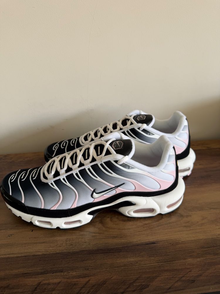 Nike Air Max Plus Sneakers 2