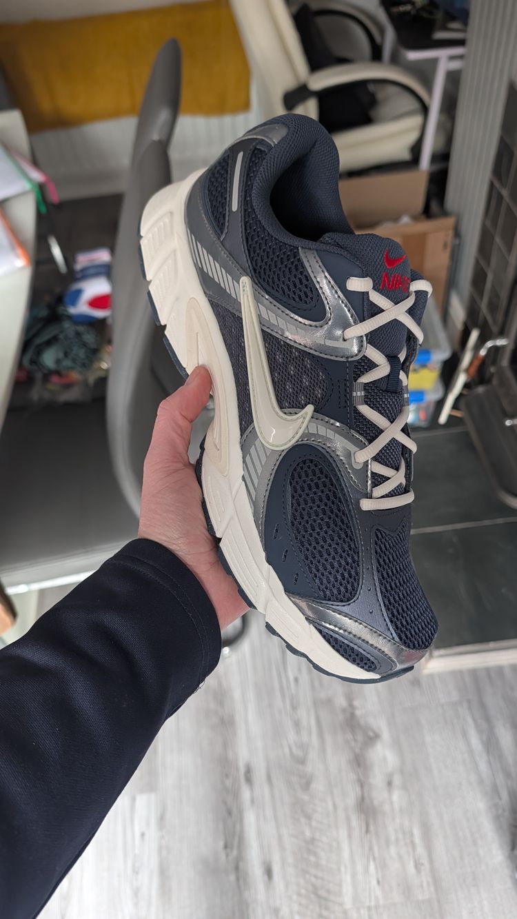Nike V5 Rnr Sneakers - UK 12 - £145 rrp