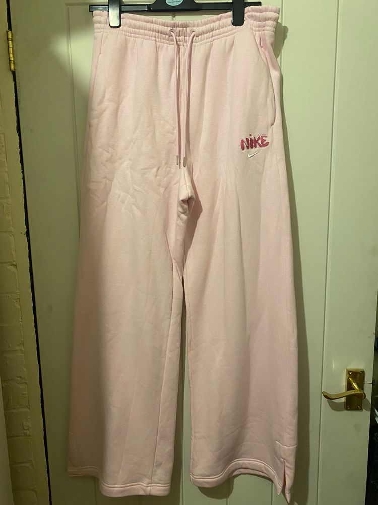 Nike Pink Sweatpants medium