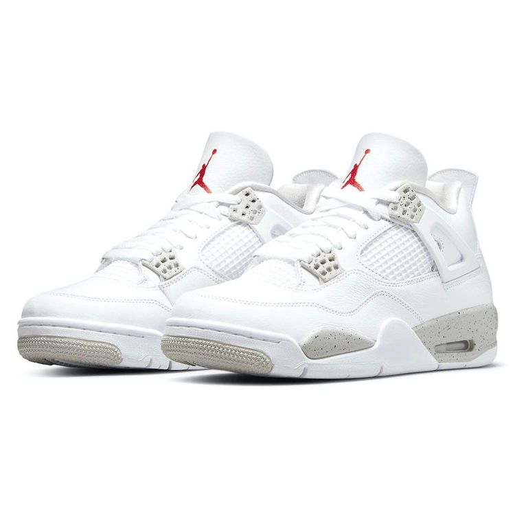 Air Jordan 4 Retro 'Oreo' 3