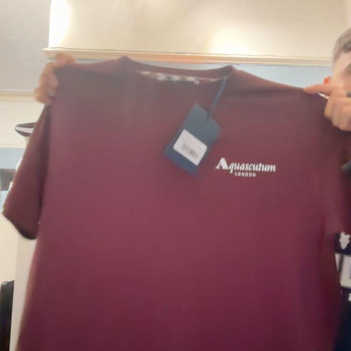 Aquascutum Graphic T-Shirt - S imagen 1