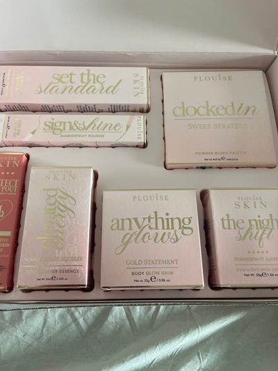 Plouise Makeup Set