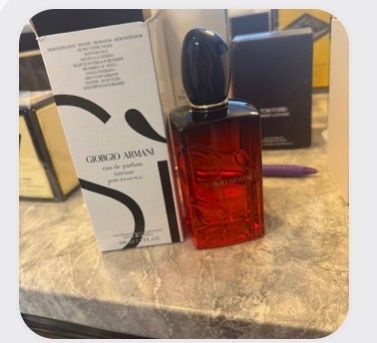 Giorgio Armani Eau De Parfum image 1