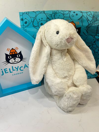 Jellycat Large Bashful Cream Bunny BNWT