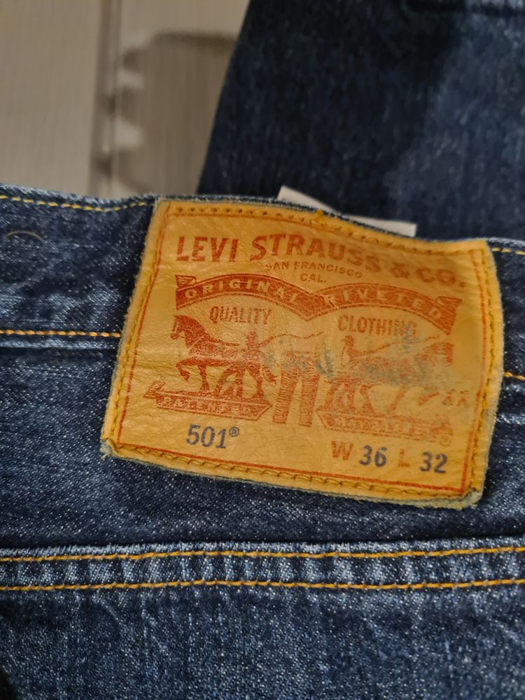 levi jeans