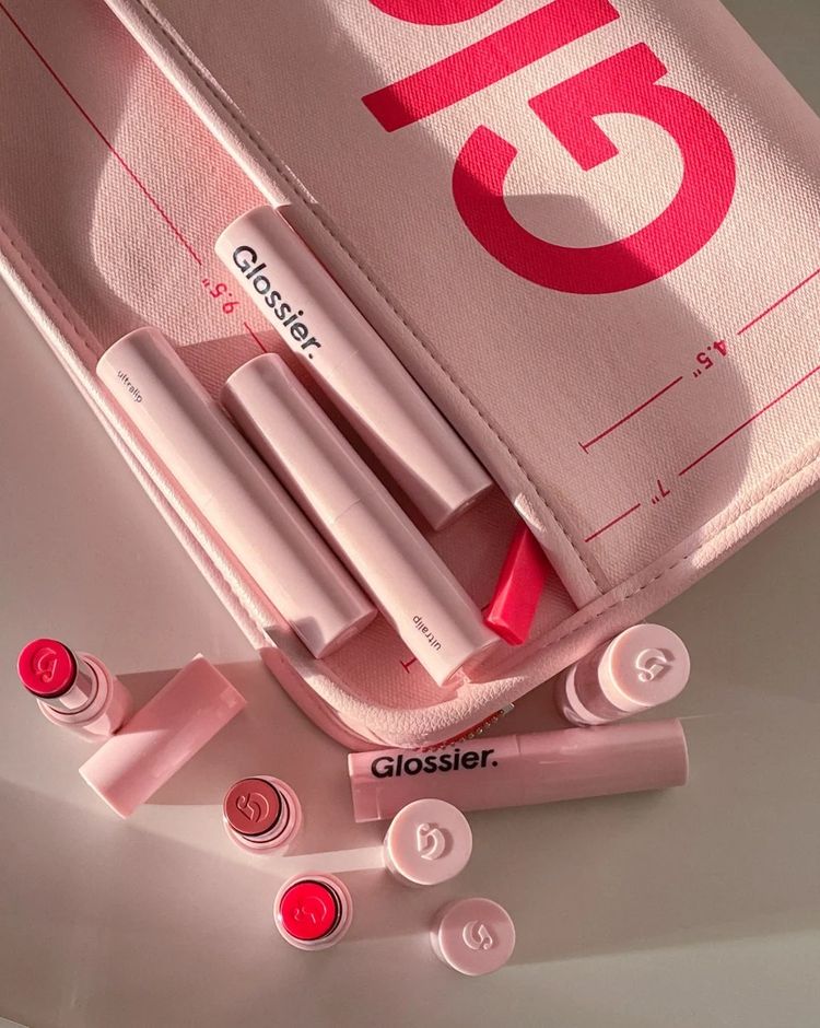 Glossier Pink Cosmetic Bag imagen 3