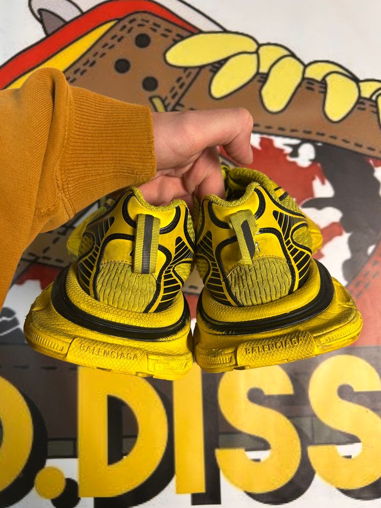 Balenciaga Yellow 3XL 43 NO BOX  image 6