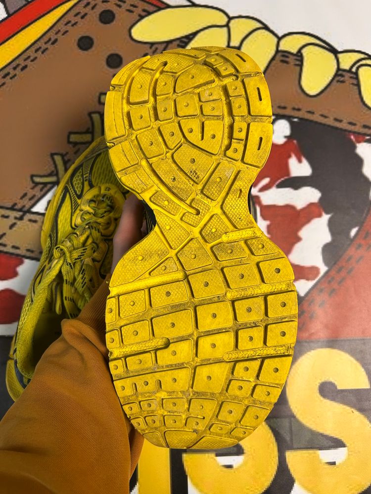 Balenciaga Yellow 3XL 43 NO BOX  image 8