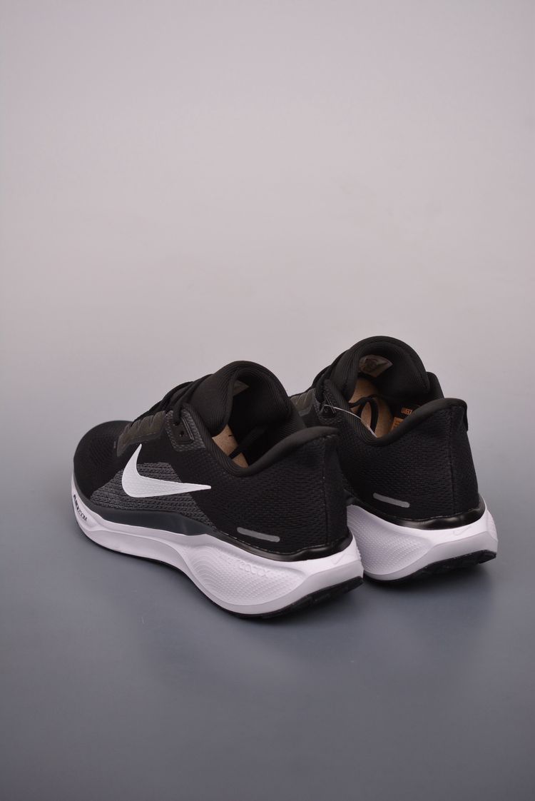 Nike Black Running Shoes 3