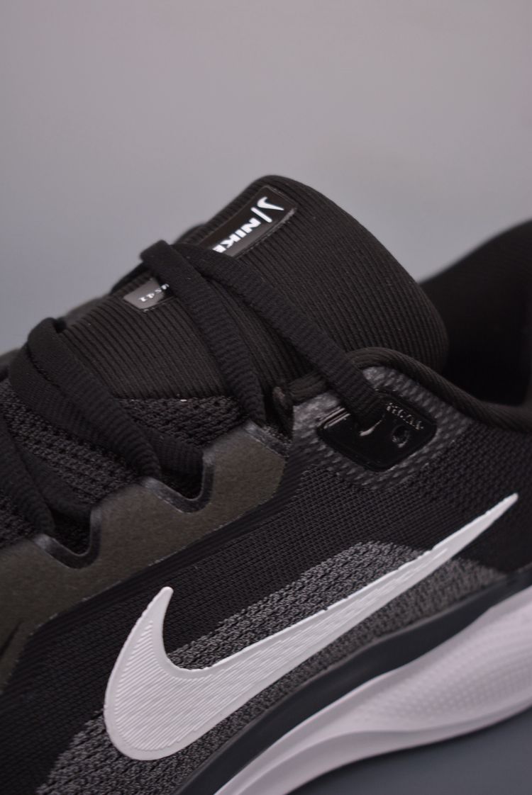 Nike Black Running Shoes 5