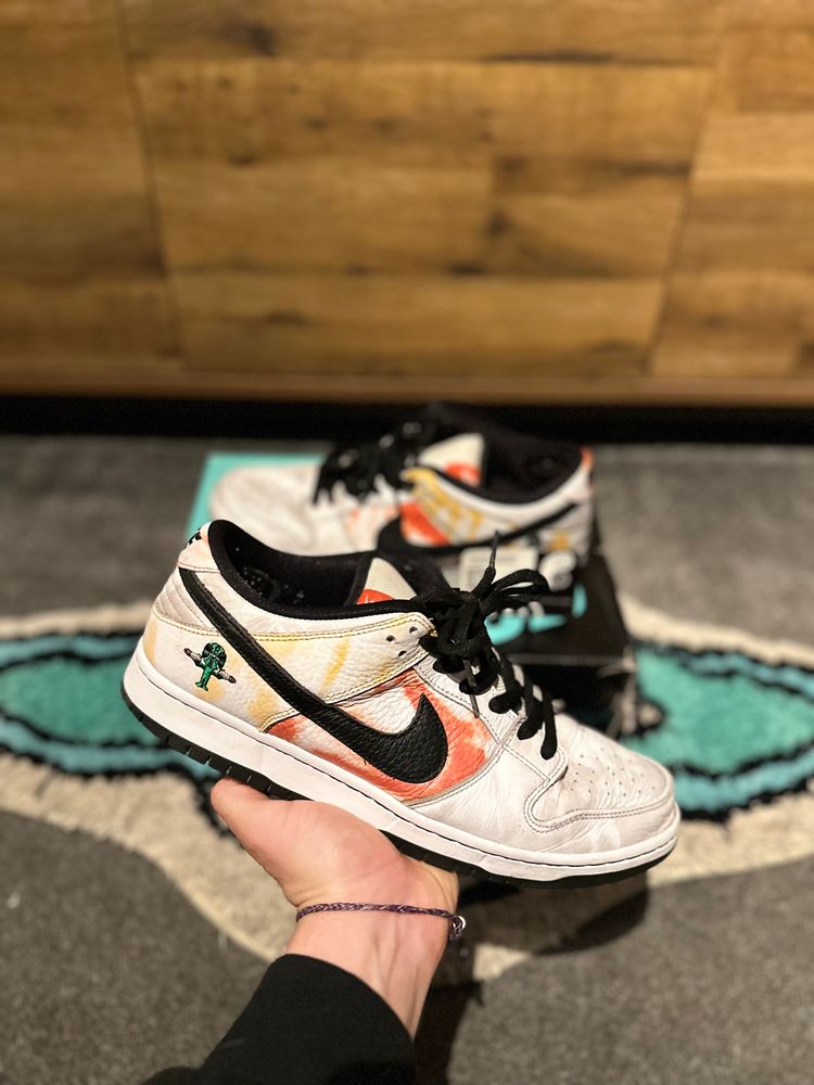 Nike dunk SB “Raygun Tie-Dye White” U.K. 9