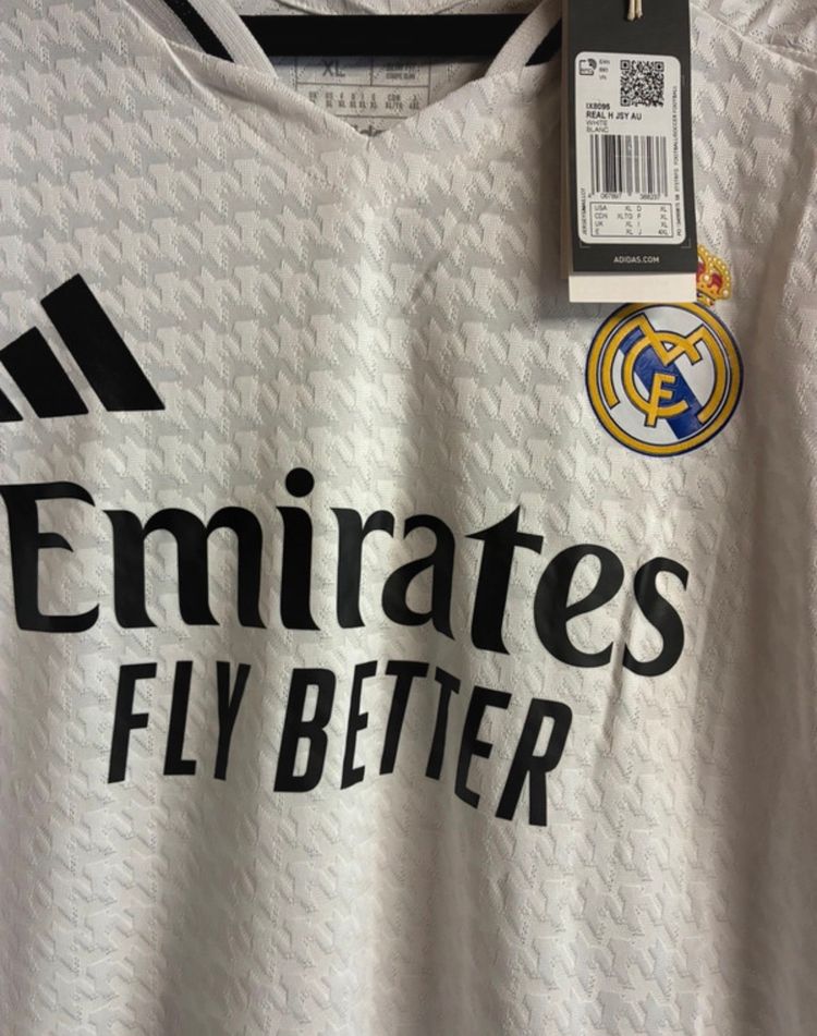 Immagine di Real Madrid 2024/25 Home Pro Shirt - Valverde 8  7