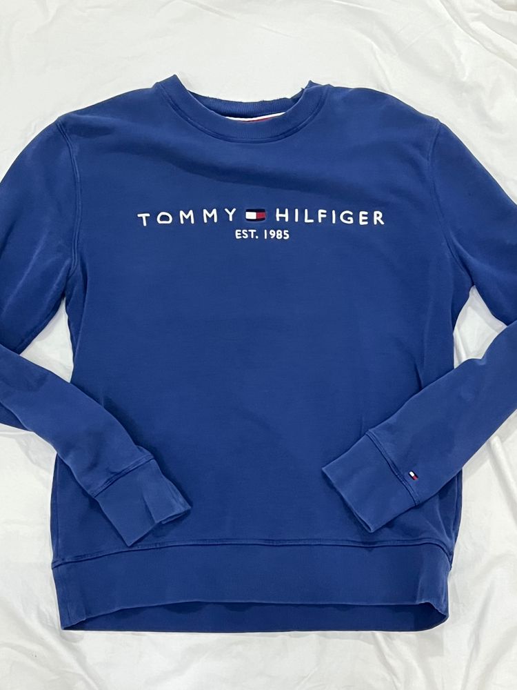 Tommy Hilfiger blue sweatshirt 4