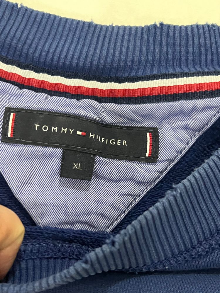 Tommy Hilfiger blue sweatshirt 3