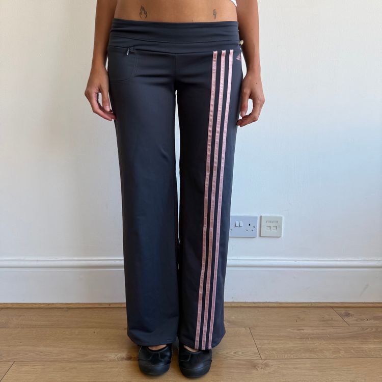 Immagine di Navy + pink Adidas yoga pants - Size S 5