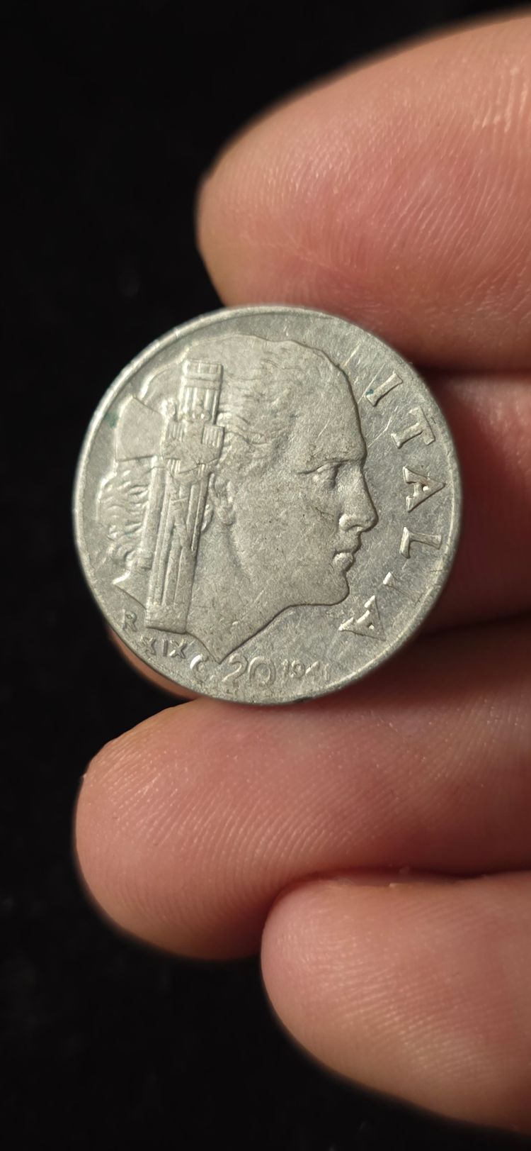 24).   1941 Italian coin 