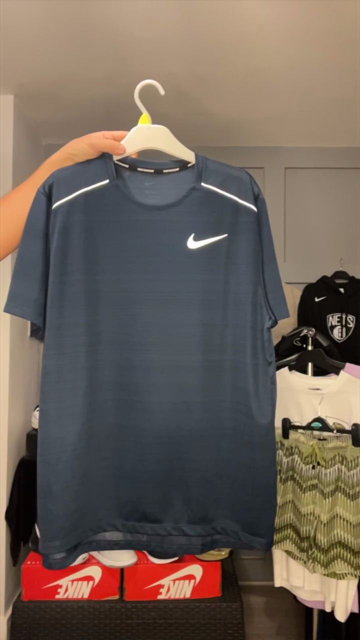 Nike nike miller size large t shirt  product image