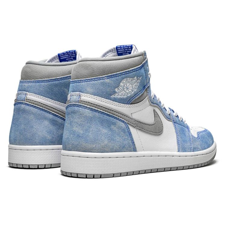 Air Jordan 1 Retro High OG 'Hyper Royal' 4