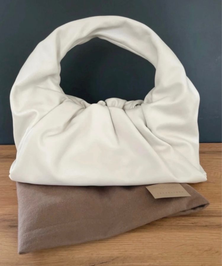 Bottega Veneta Bottega Veneta White Leather Handbag product image
