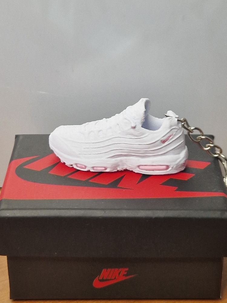 Nike Air Max 95 White Pink Sneaker Keychain image 2