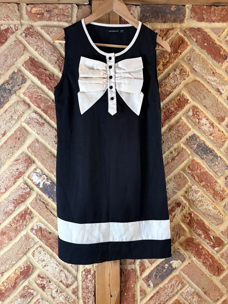 Primark Atmosphere Sleeveless Black Dress With White Bow product image