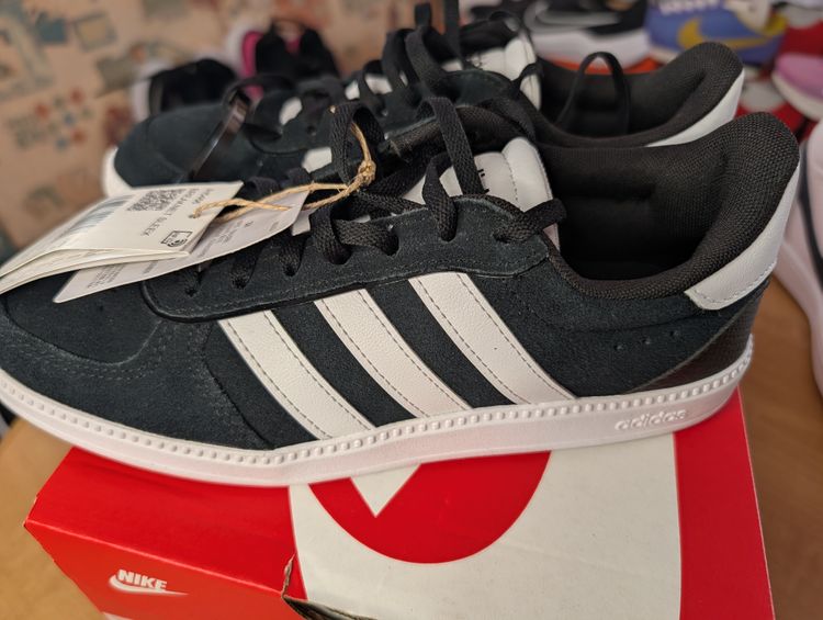 UK 5-Adidas breaknet sleek - New without box