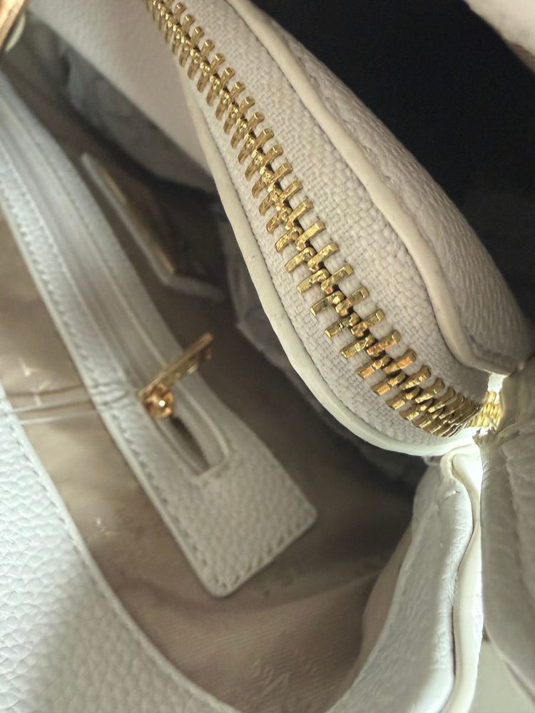 V 1969 Italia White Handbag 4