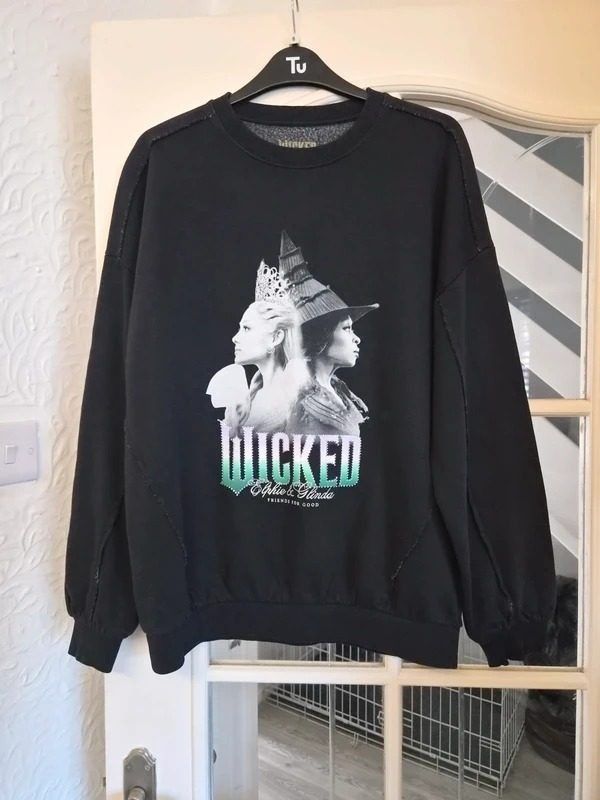 Black Wicked Graphic Sweatshirt imagen 1