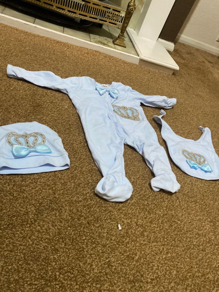 Set Blue Baby Clothing Set With Crown Design product image