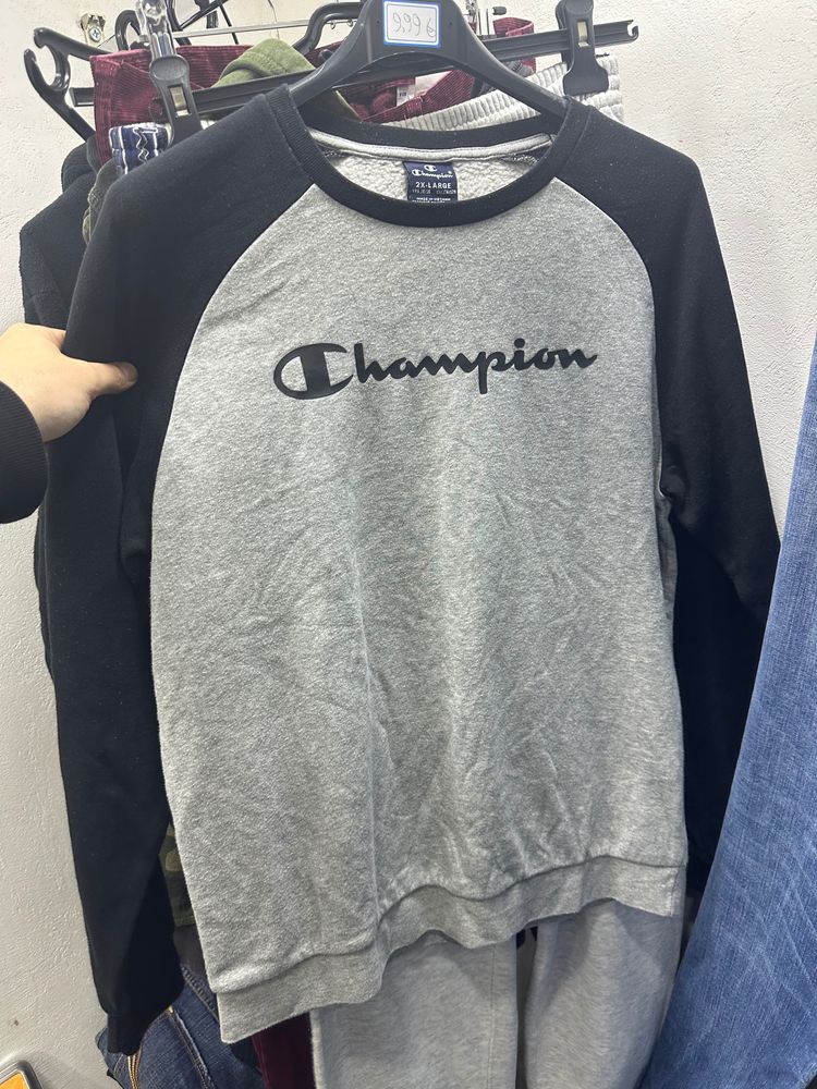 Champion Sweatshirt