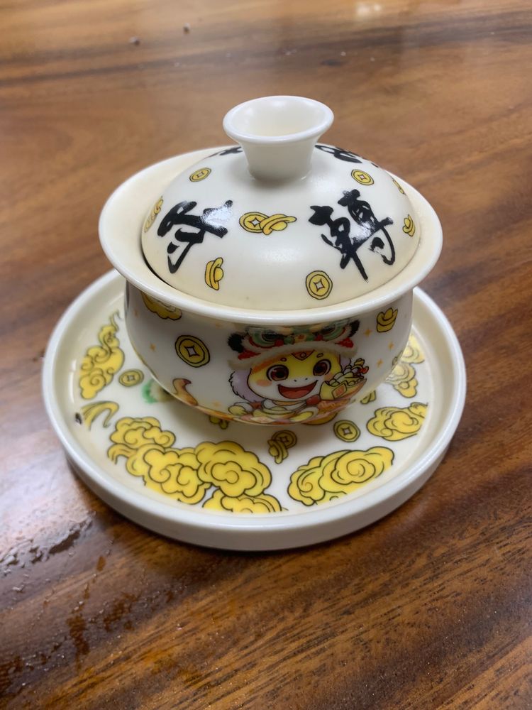 Decorative Ceramic Tea Cup With Lid And Saucer