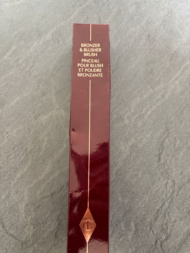 Charlotte Tilbury Bronzer And Blusher Brush image 2