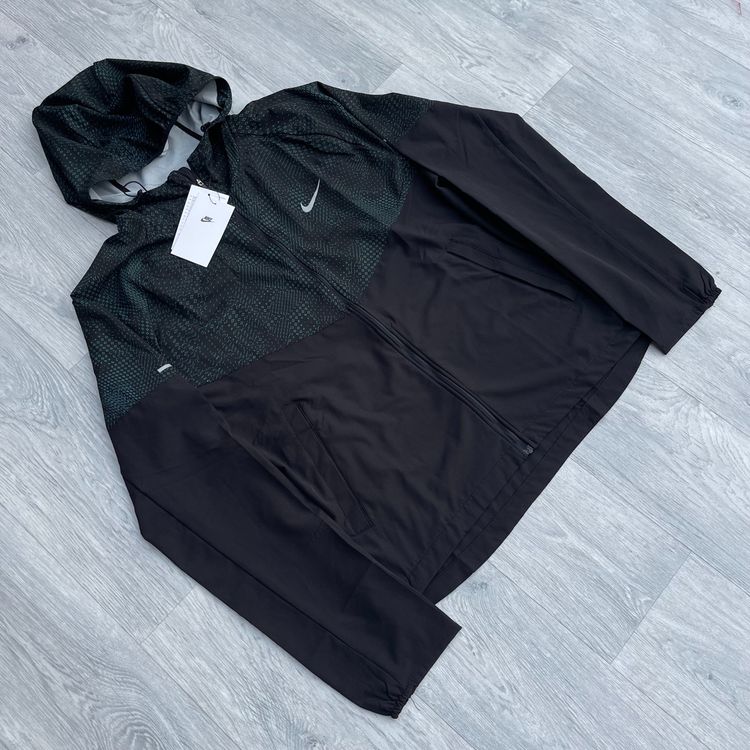 Immagine di Nike Dri Fit Festival Miler Windbreaker, Top and 7" Challenger Shorts Set - Black/Blue 2
