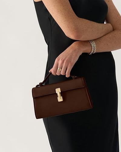 Immagine di Brown Handbag With Gold Clasp 2