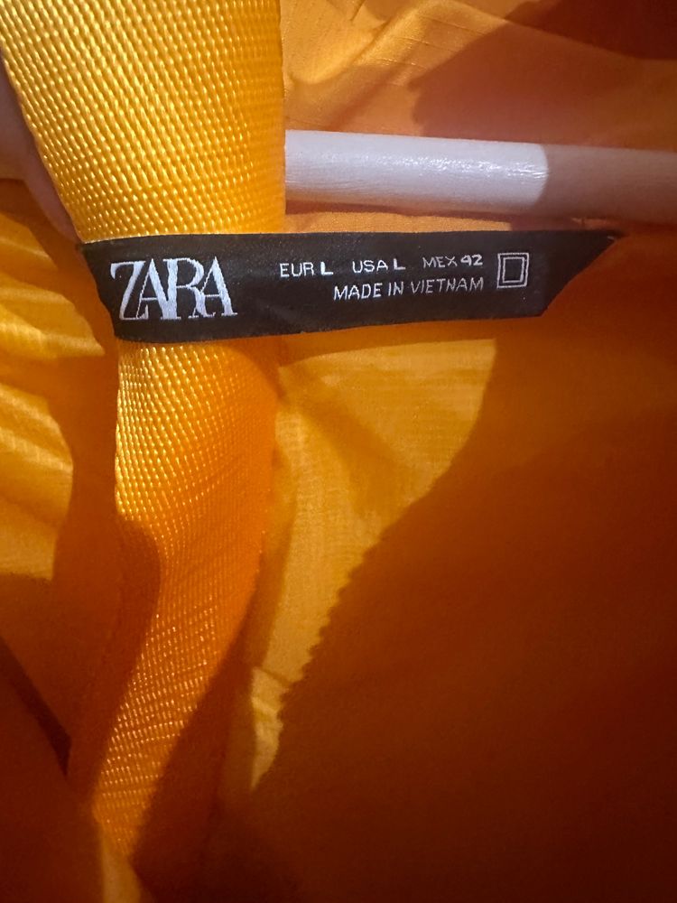 Zara Orange Puffer Jacket obraz 2