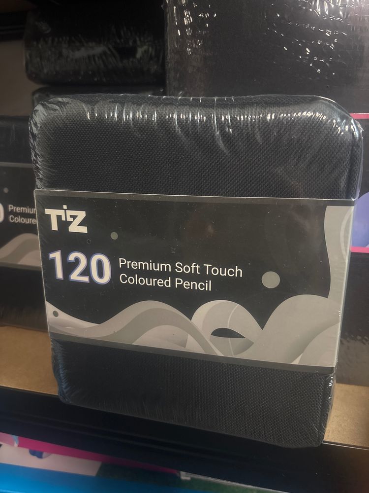 120 Premium Soft Touch Coloured Pencil Set