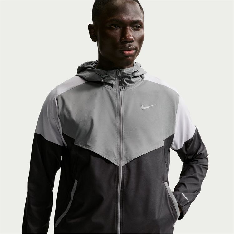 Nike Men's Windrunner Colorblock Hooded Jacket