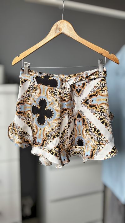 Patterned Shorts M /L