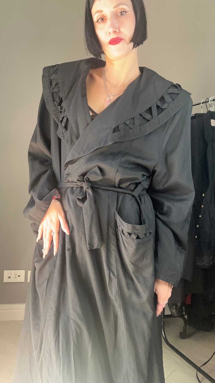 Trench Black Heaven image 5