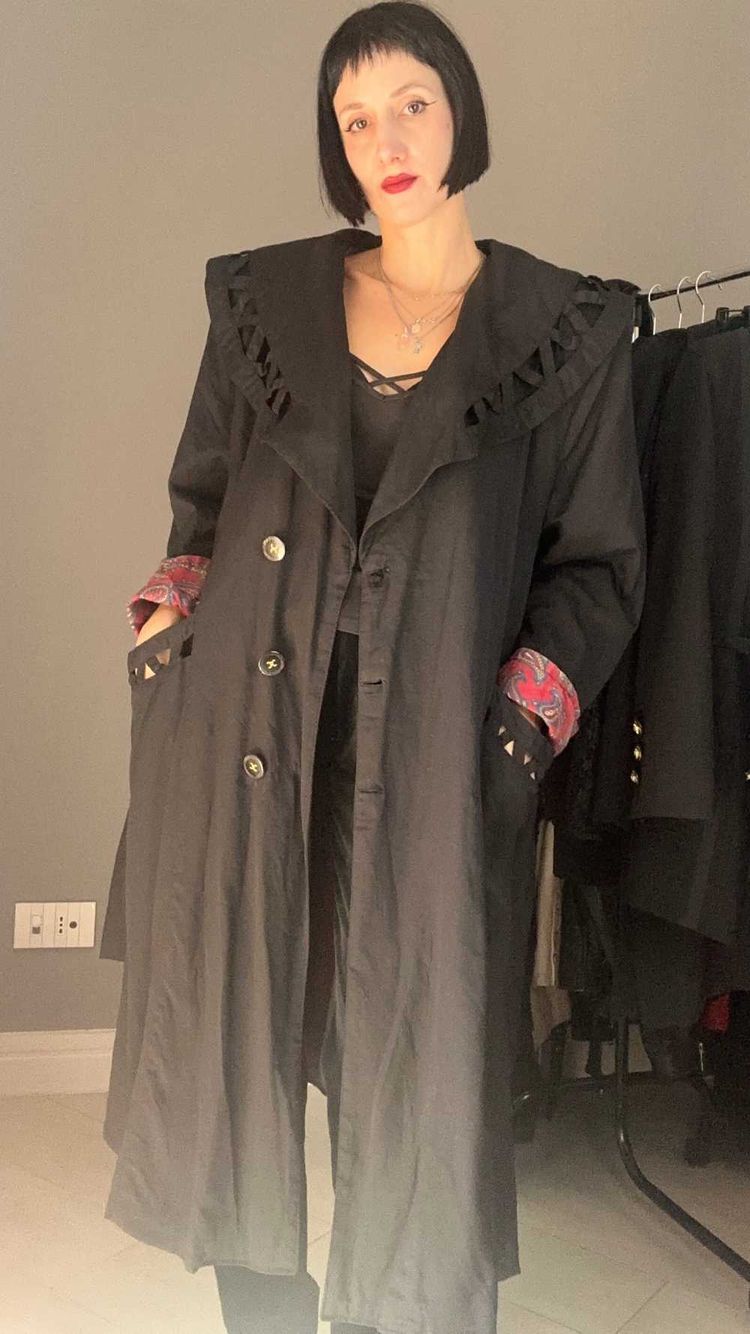 Trench Black Heaven image 7