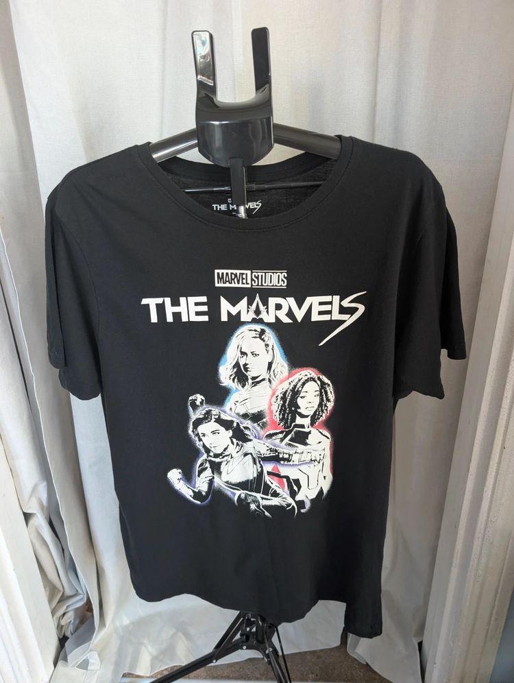 Marvel Studios The Marvels T-Shirt Black XL Captain Marvel Graphic Cotton Top image 1