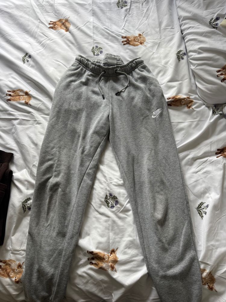 Nike Grey Sweatpants obraz 1