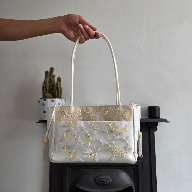 y2k white silk embroidered sequinned handbag